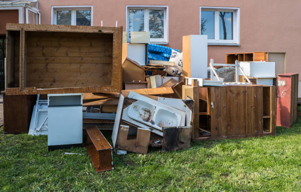 Best Construction Debris Removal  in Hillsboro, KS