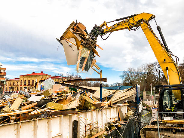Best Full-Service Junk Removal  in Hillsboro, KS